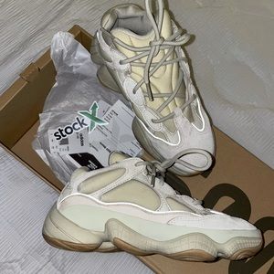YEEZY STONE 500’s SIZE 6